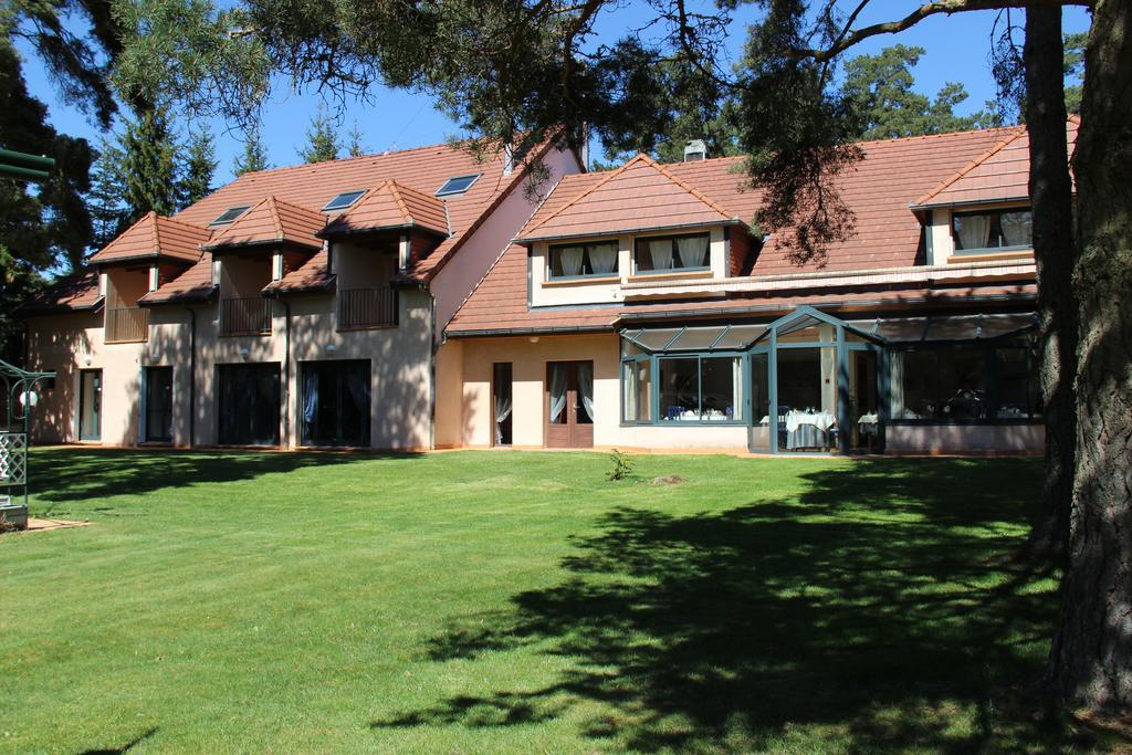 Hotel Restaurant Logis La Meridienne Anglards-de-Saint-Flour Kültér fotó