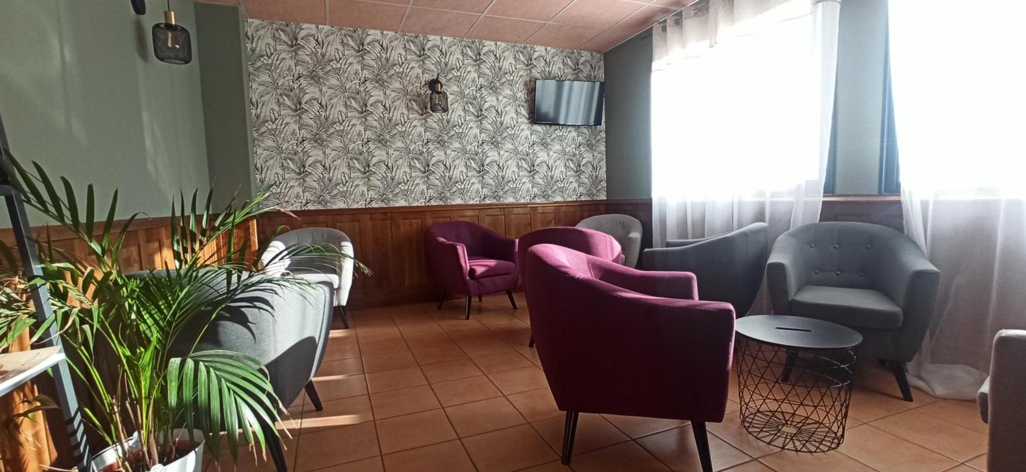 Hotel Restaurant Logis La Meridienne Anglards-de-Saint-Flour Kültér fotó