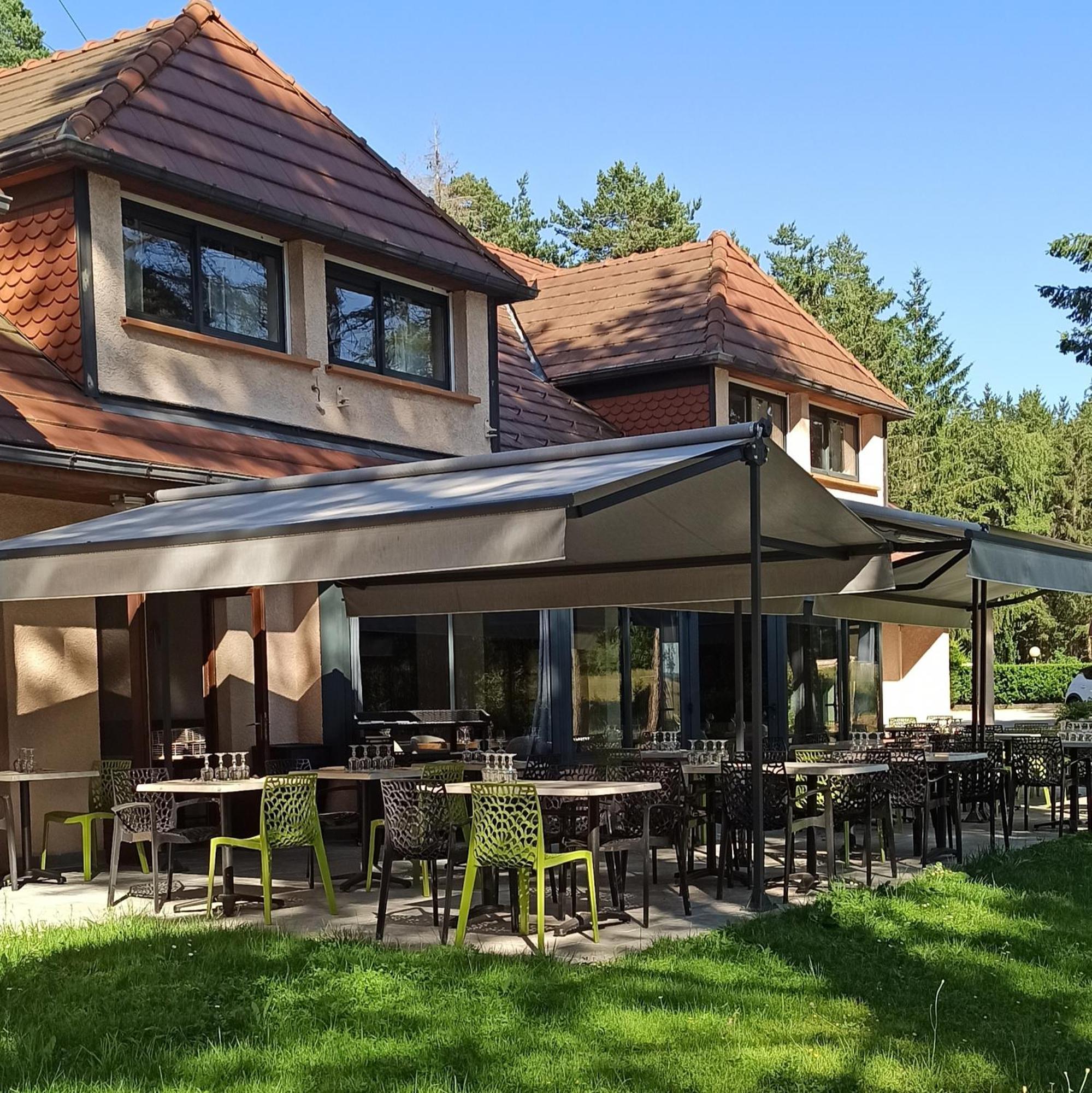 Hotel Restaurant Logis La Meridienne Anglards-de-Saint-Flour Kültér fotó