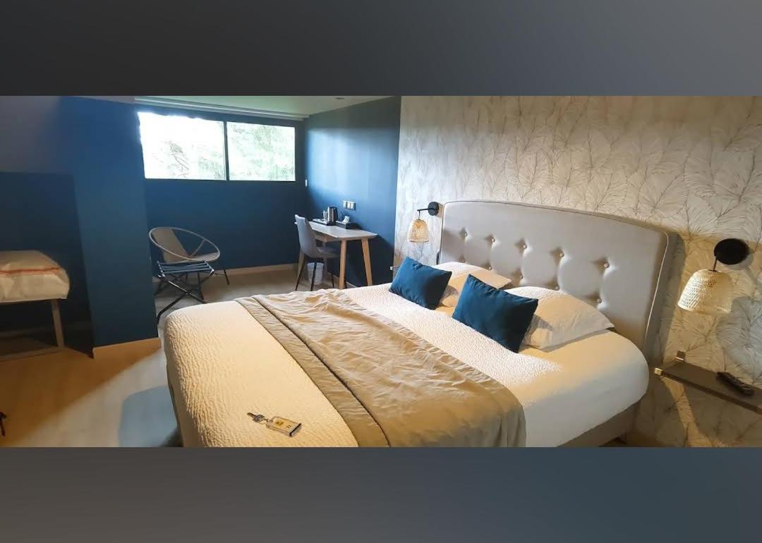 Hotel Restaurant Logis La Meridienne Anglards-de-Saint-Flour Kültér fotó