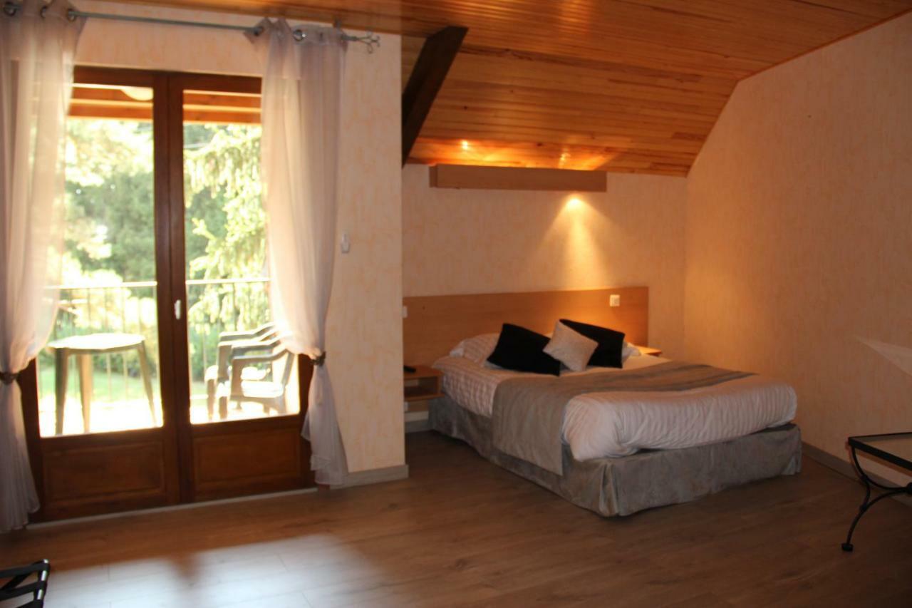 Hotel Restaurant Logis La Meridienne Anglards-de-Saint-Flour Kültér fotó