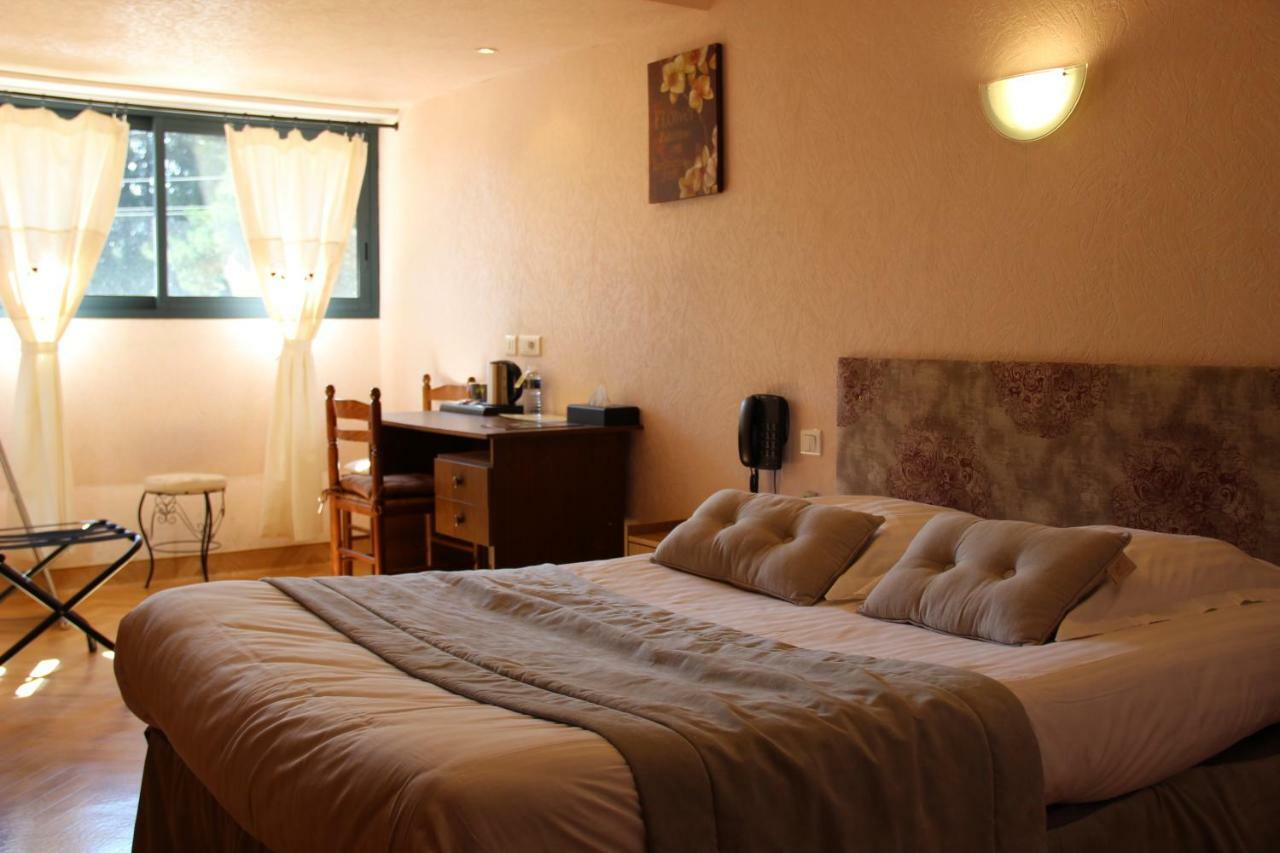 Hotel Restaurant Logis La Meridienne Anglards-de-Saint-Flour Kültér fotó