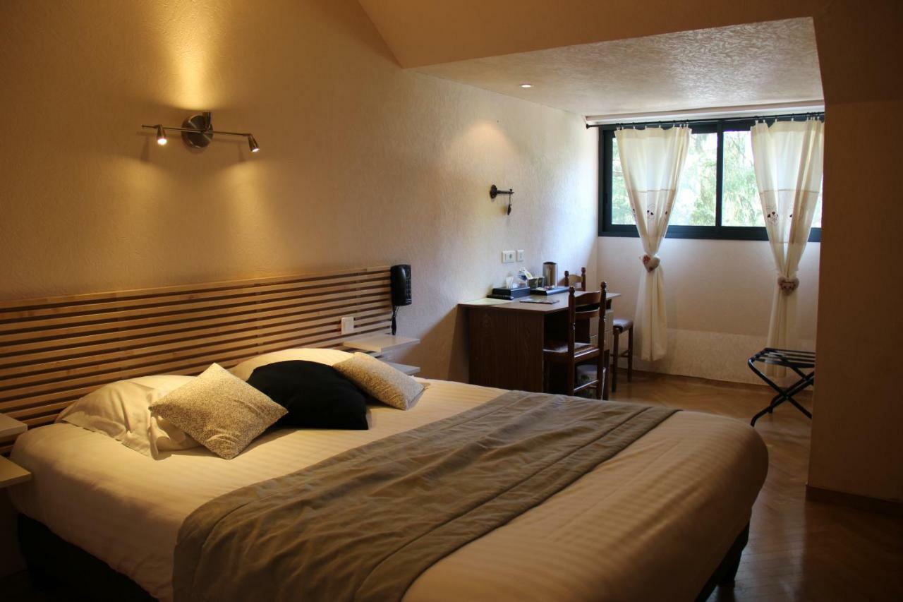 Hotel Restaurant Logis La Meridienne Anglards-de-Saint-Flour Kültér fotó